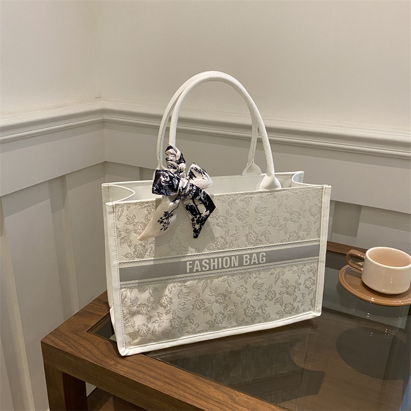 Luxury Bags Collection - Luxury Elegant Women Tote Bag Embroid