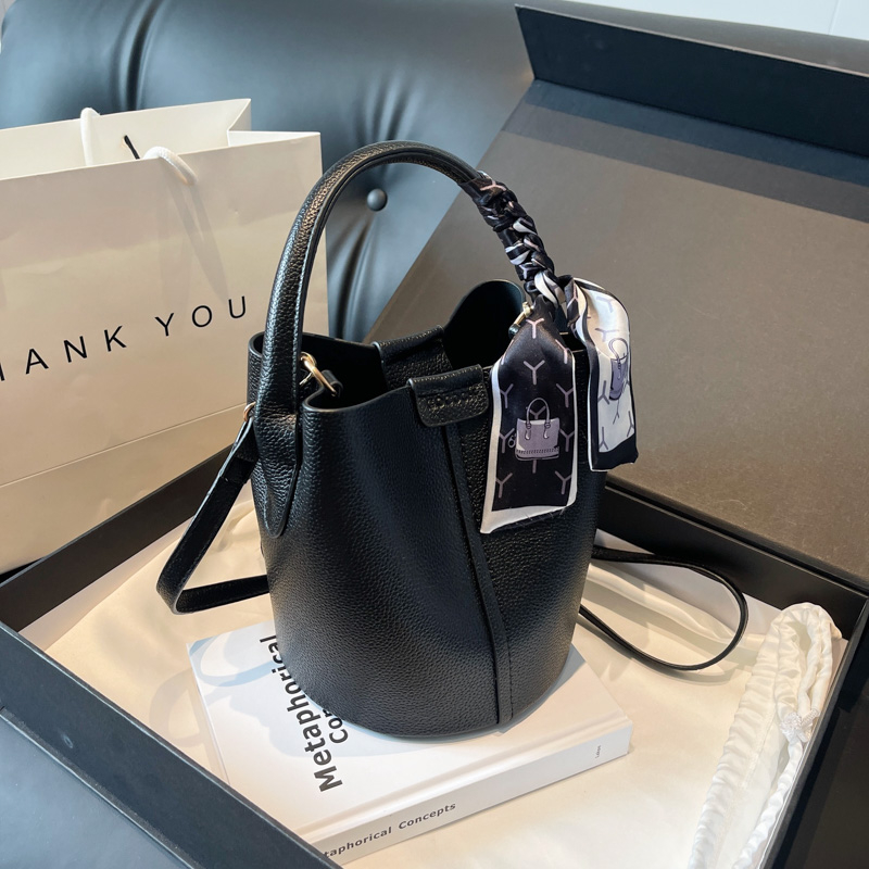 Red PU Bucket Shoulder and Cro - đánh giá và giá Luxury Bags On Sales