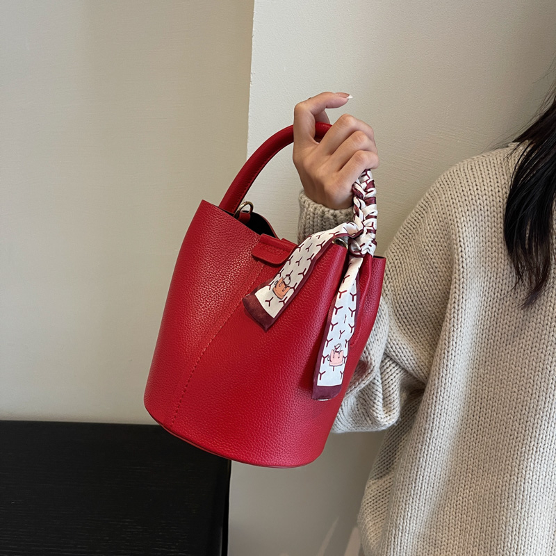 Red PU Bucket Shoulder and Cro - đánh giá và giá Luxury Bags On Sales