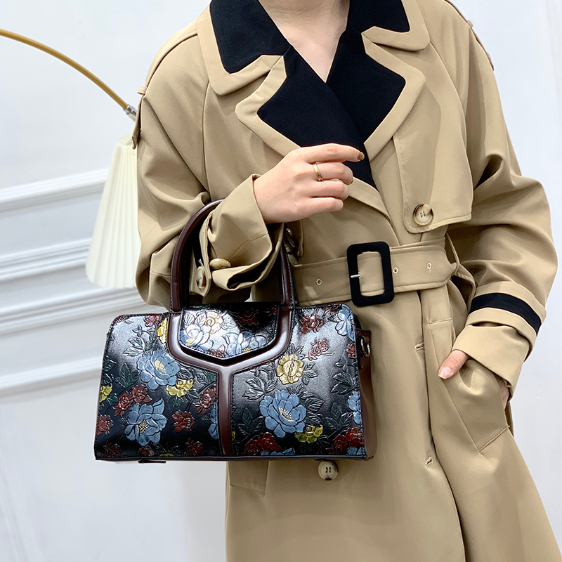 Vintage Floral Embossed Boston - đánh giá và giá Luxury Bags Vegan Leather