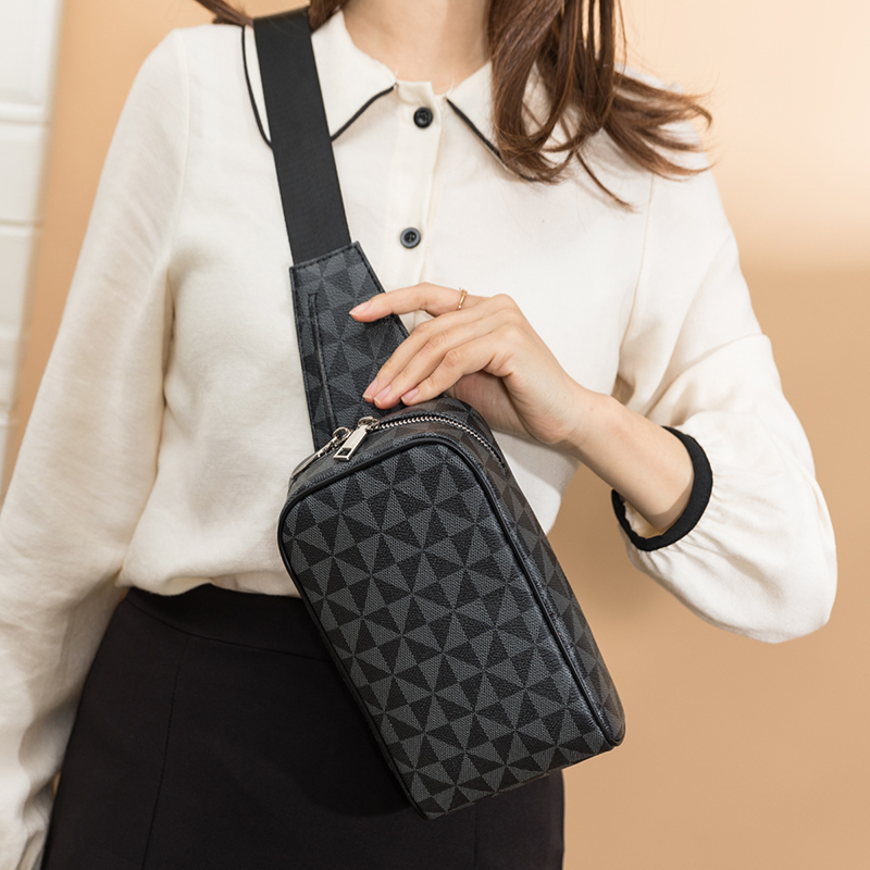 Luxury Fashion Chest Bags for  - đánh giá và giá Luxury Bags For Men