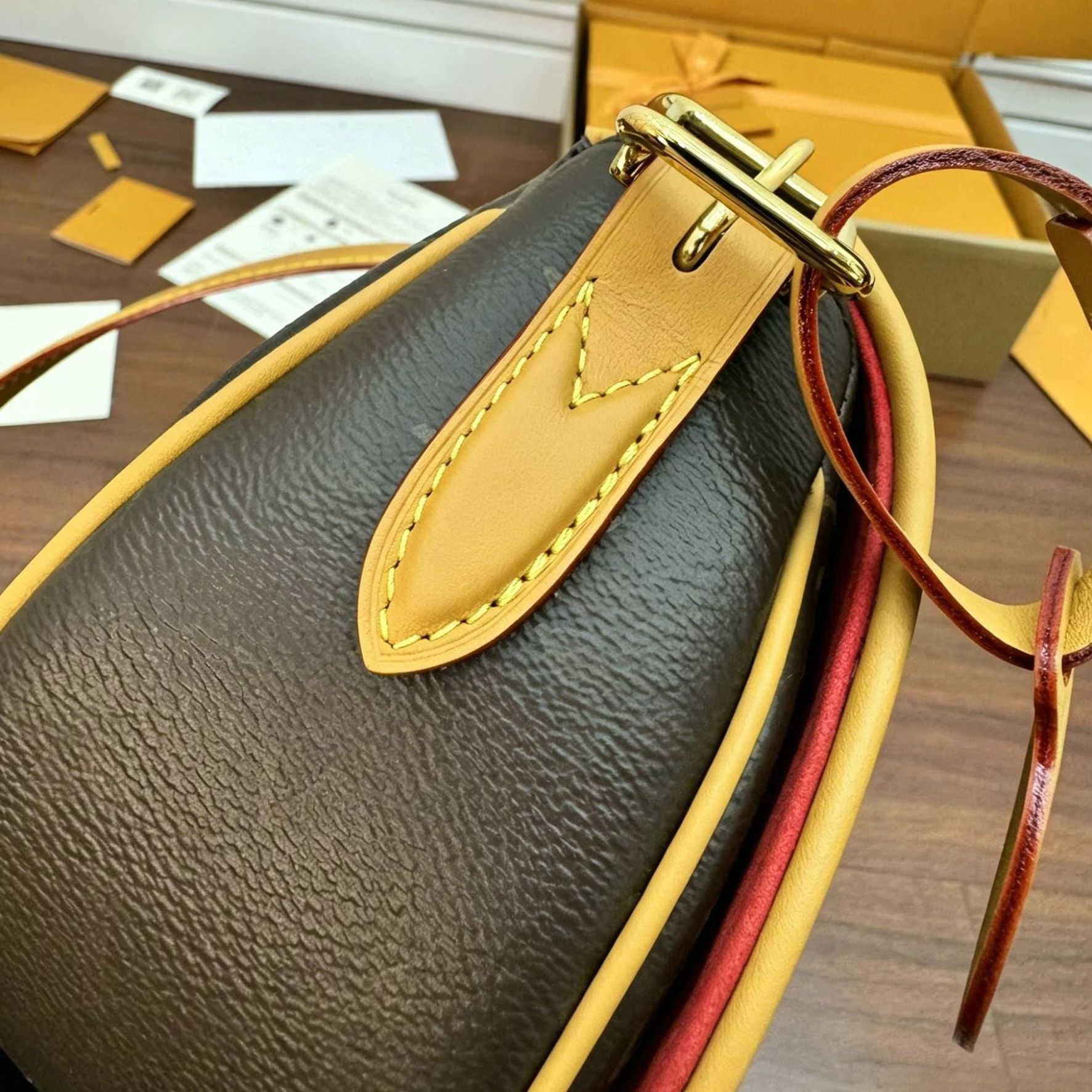Monogram Canvas Cylindrical Cr - đánh giá và giá Tote Bag Leather Monogram