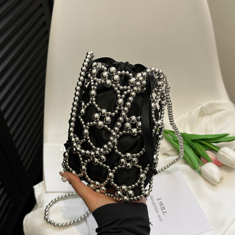 White Beading Bucket Shoulder  - đánh giá và giá Luxury Bags On Sales