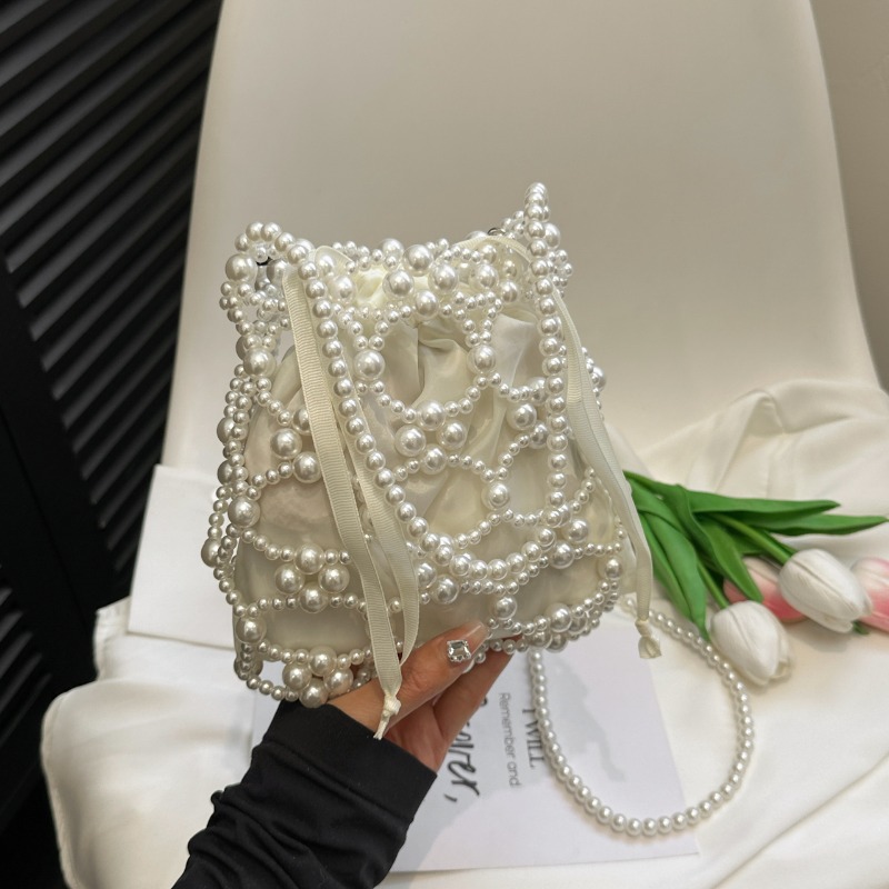White Beading Bucket Shoulder  - đánh giá và giá Luxury Bags On Sales