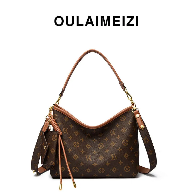 Designer bag Lightweight Vinta - đánh giá và giá Tote Bag Leather Monogram