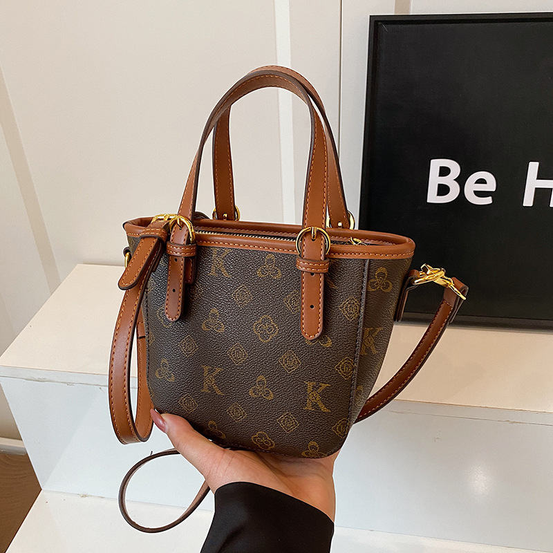 Classic Vintage Monogram Mini  - đánh giá và giá Tote Bag Leather Monogram