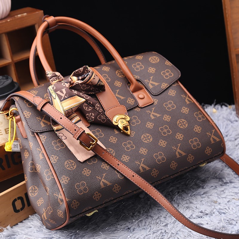 Light luxury brand women's bag - đánh giá và giá Luxury Bags Collection