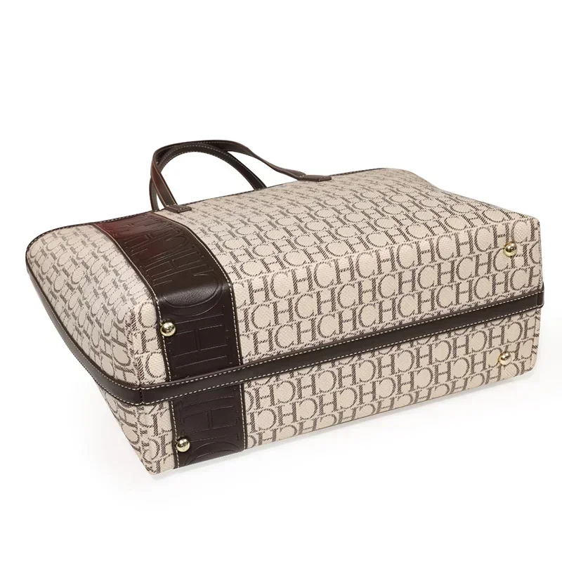 CH Tote Bag Monogram Print Lar - đánh giá và giá Tote Bag Leather Monogram