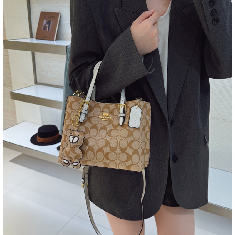 Elegant Monogram Tote Bag in C - đánh giá và giá Tote Bag Leather Monogram